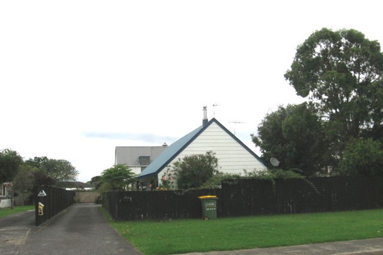 Photo of property in 2/8 Longford Street, Mount Wellington, Auckland, 1060