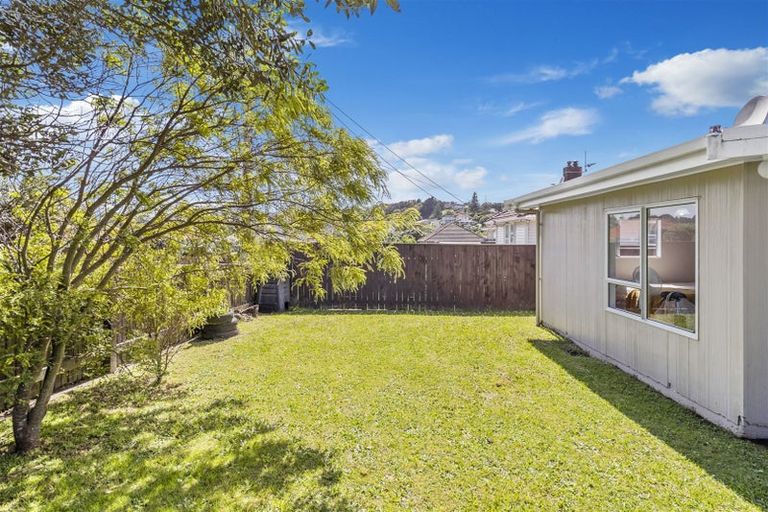 Photo of property in 7 Kura Street, Titahi Bay, Porirua, 5022