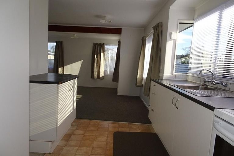 Photo of property in 114 Duchess Crescent, Mayfair, Hastings, 4122