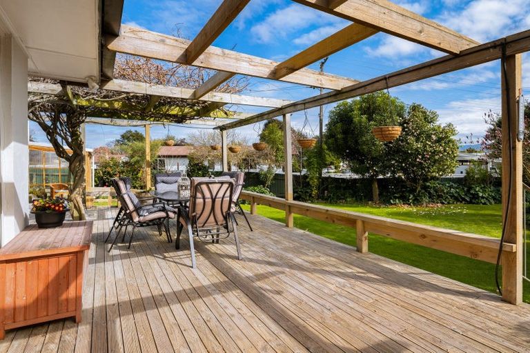 Photo of property in 43 Holdaway Street, Riversdale, Blenheim, 7201