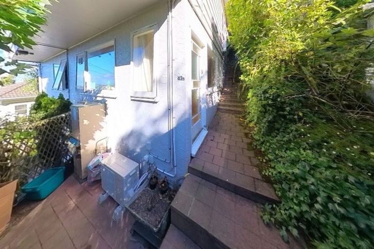 Photo of property in 43b Baroda Street, Khandallah, Wellington, 6035