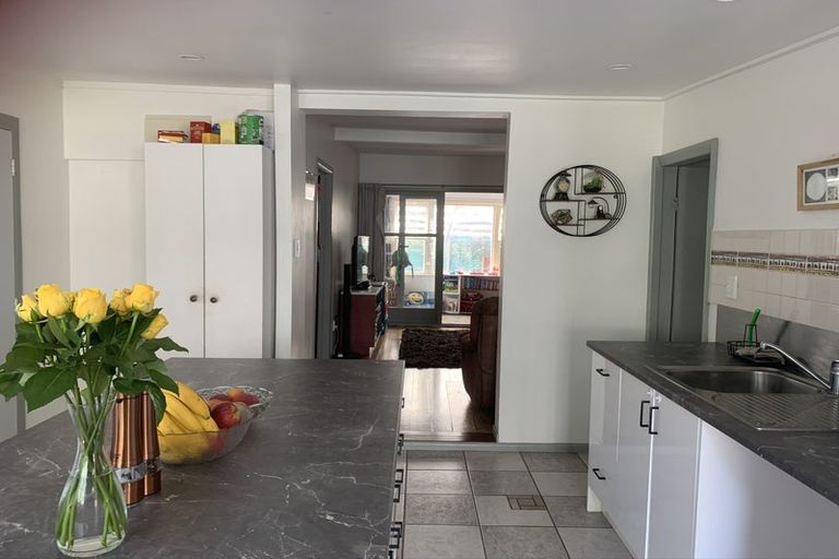 Photo of property in 13 Matai Road, Raumati South, Paraparaumu, 5032