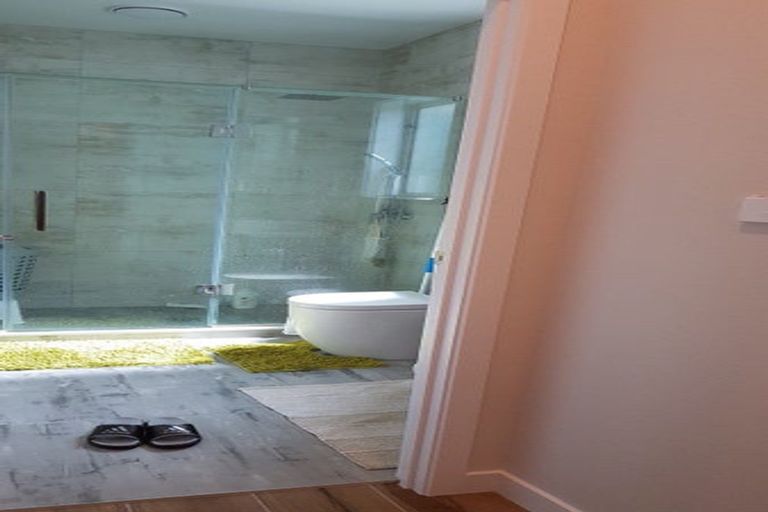 Photo of property in 80 Armstrong Farm Drive, East Tamaki Heights, Auckland, 2016