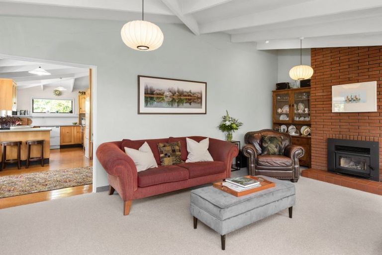 Photo of property in 21 Upham Crescent, Taradale, Napier, 4112