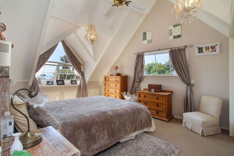 Photo of property in 9 Millen Place, Clarks Beach, 2122