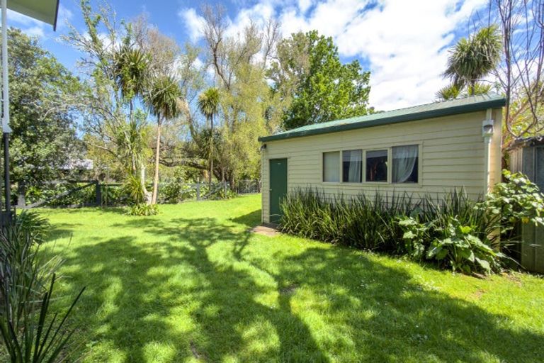Photo of property in 86 Kon Tiki Road, Whiritoa, Whangamata, 3691