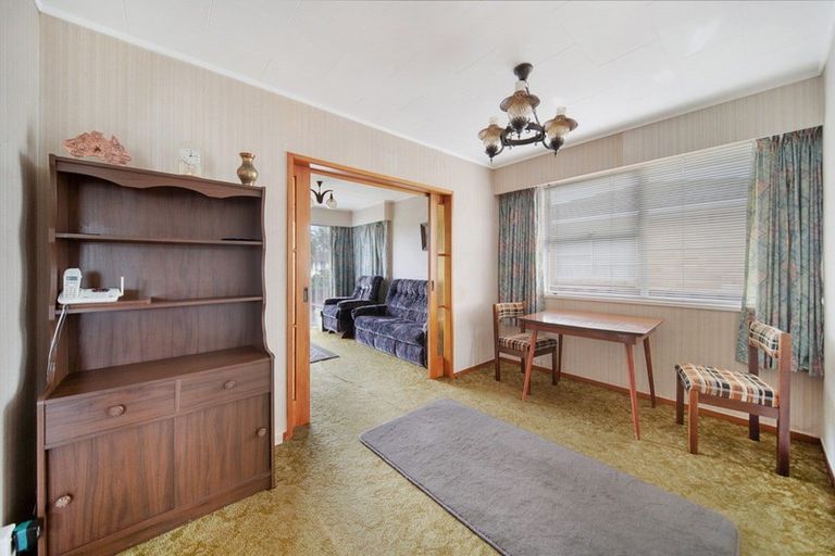 Photo of property in 70 Walworth Avenue, Pakuranga Heights, Auckland, 2010