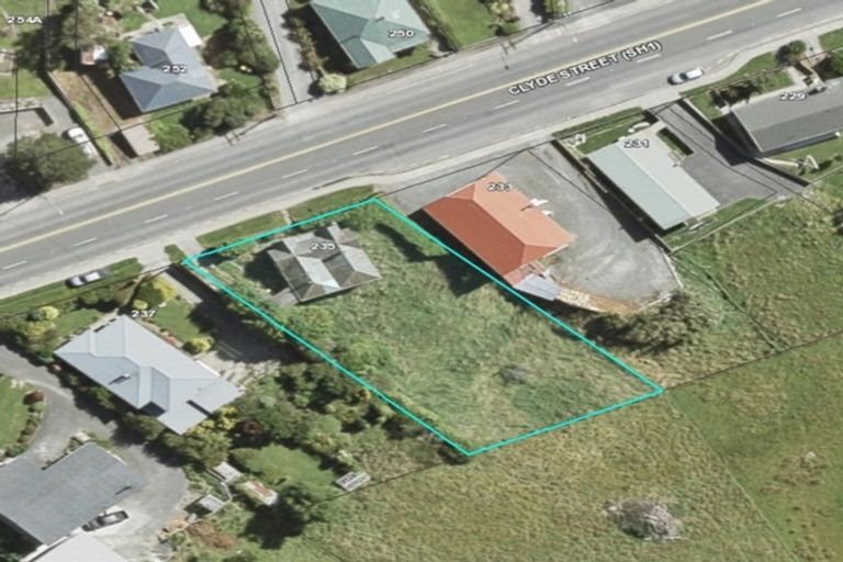 Photo of property in 235 Clyde Street, Balclutha, 9230