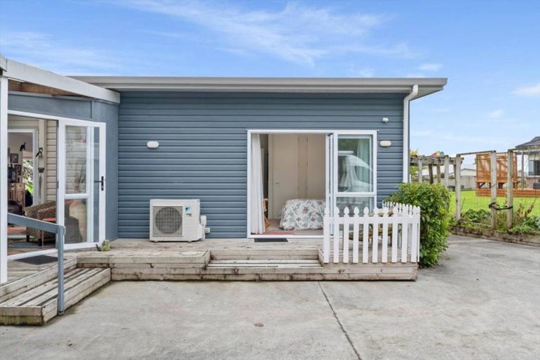 Photo of property in 2 Strathaven Way, Te Puke, 3119