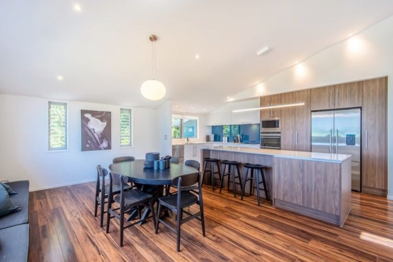 Photo of property in 98 Clovelly Road, Bucklands Beach, Auckland, 2012