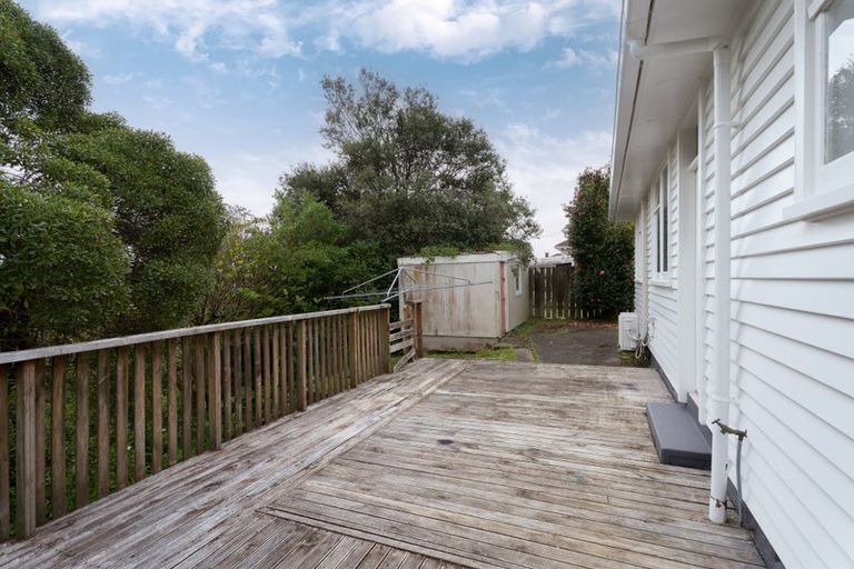 Photo of property in 14 Durham Street, Cannons Creek, Porirua, 5024