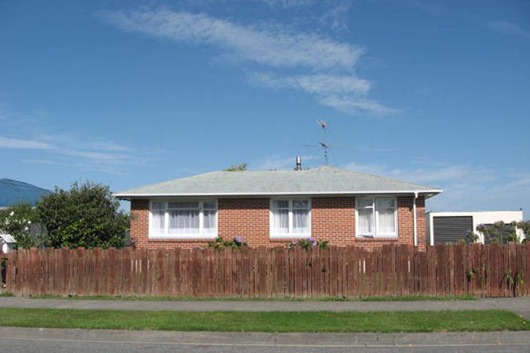 Photo of property in 15 Nixon Street, Tinwald, Ashburton, 7700