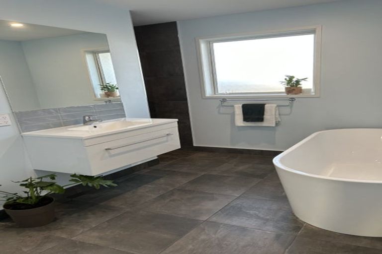 Photo of property in 30 Noumea Drive, Rangatira Park, Taupo, 3330