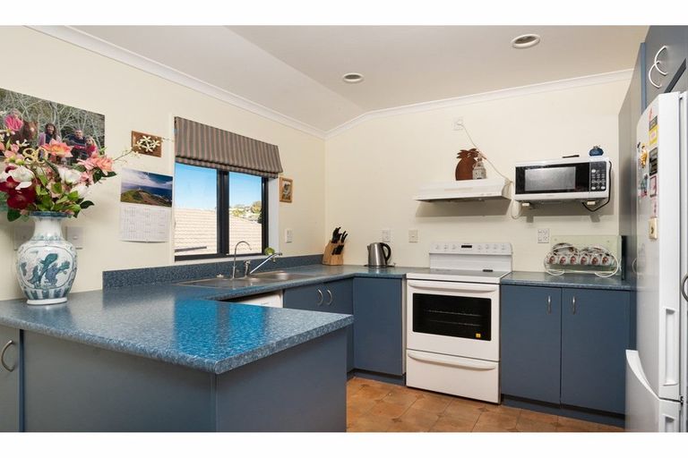 Photo of property in 155 Brian Crescent, Stanmore Bay, Whangaparaoa, 0932