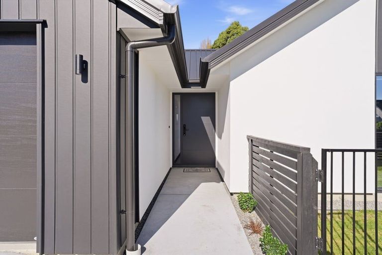 Photo of property in 7 Twin Meadows Drive, Casebrook, Christchurch, 8051