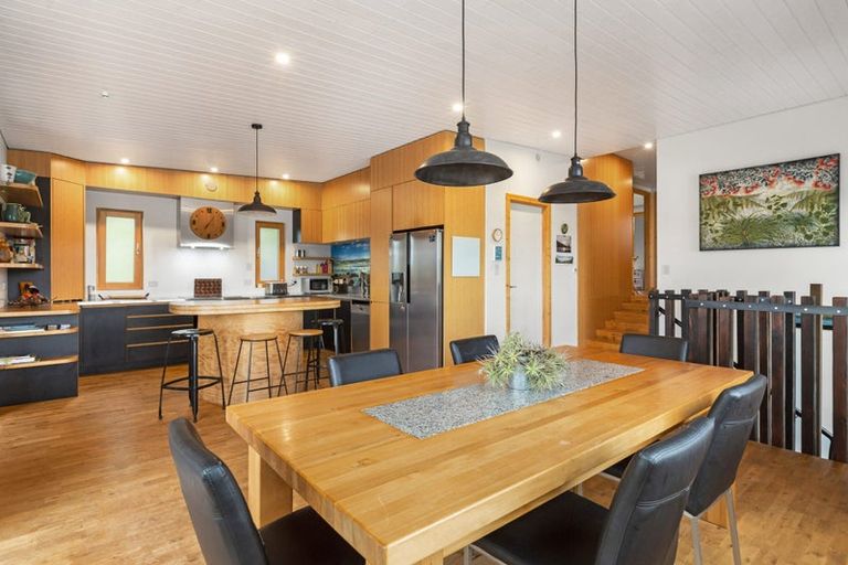 Photo of property in 21 Primrose Street, Raglan, 3225