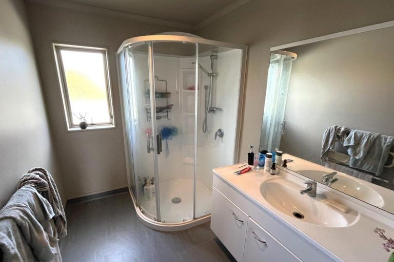 Photo of property in 42 Ada Street, Hokowhitu, Palmerston North, 4410