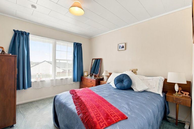 Photo of property in 31 Cumberland Crescent, Welcome Bay, Tauranga, 3112