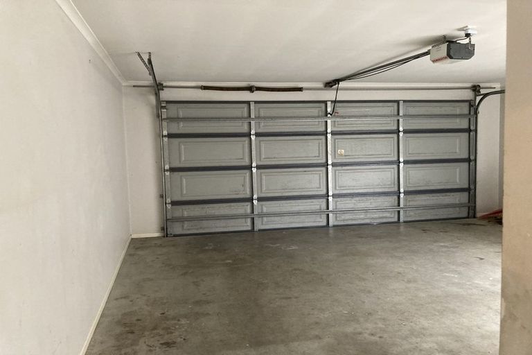 Photo of property in 85 Redcastle Drive, East Tamaki, Auckland, 2013