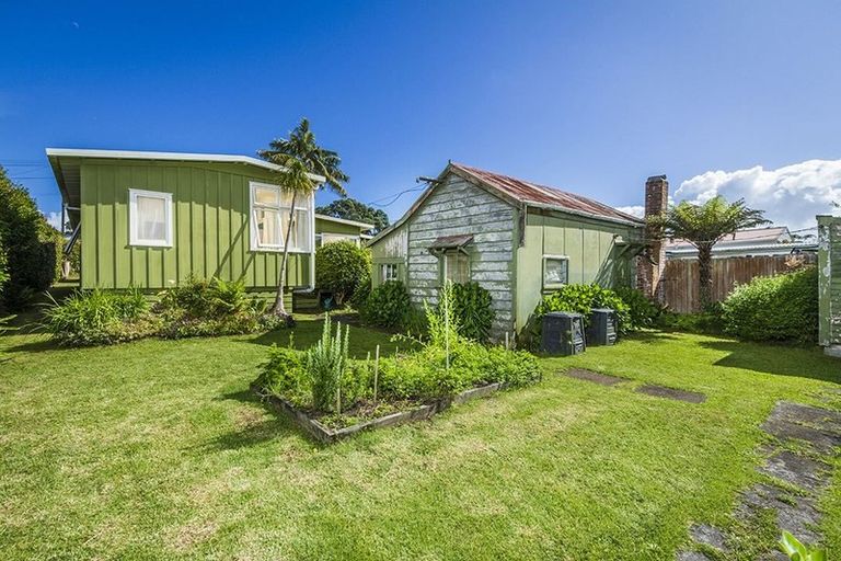 Photo of property in 16 David Street, Bayswater, Auckland, 0622