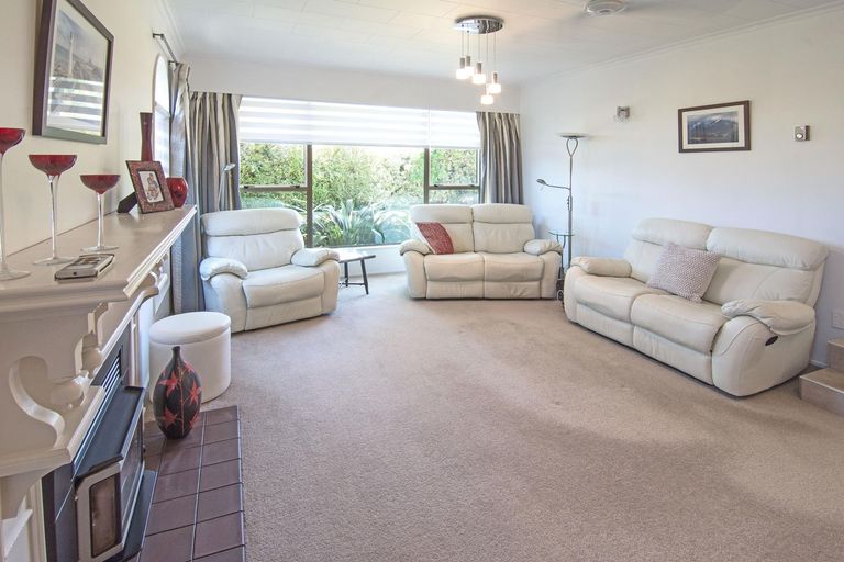 Photo of property in 15 Chamberlain Road, Masterton, 5810