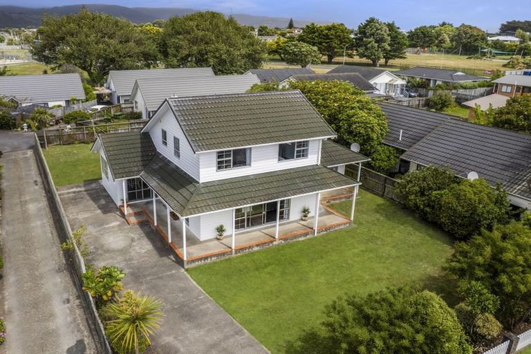 Photo of property in 18 Te Kupe Road, Paraparaumu Beach, Paraparaumu, 5032