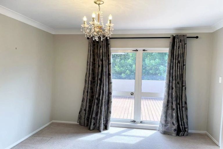 Photo of property in 2 Kaniere Place, Half Moon Bay, Auckland, 2012