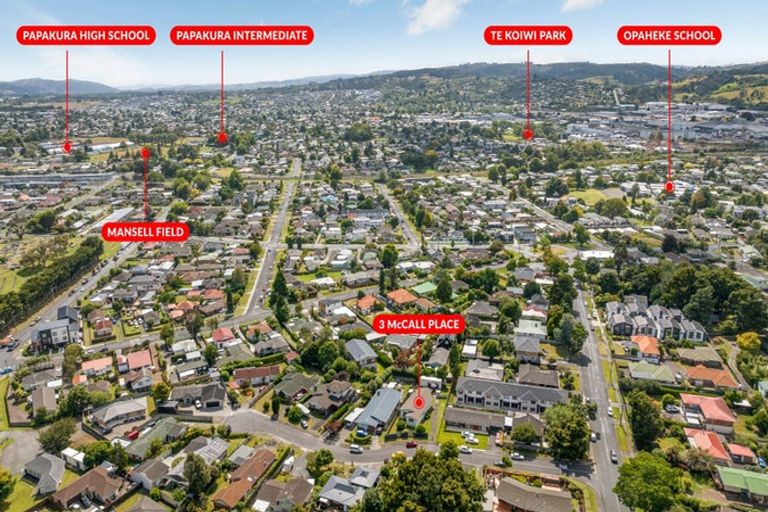 Photo of property in 3 Mccall Place, Opaheke, Papakura, 2113