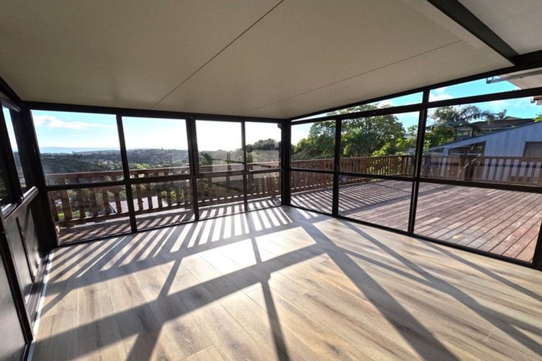 Photo of property in 951 East Coast Road, Torbay, Auckland, 0630