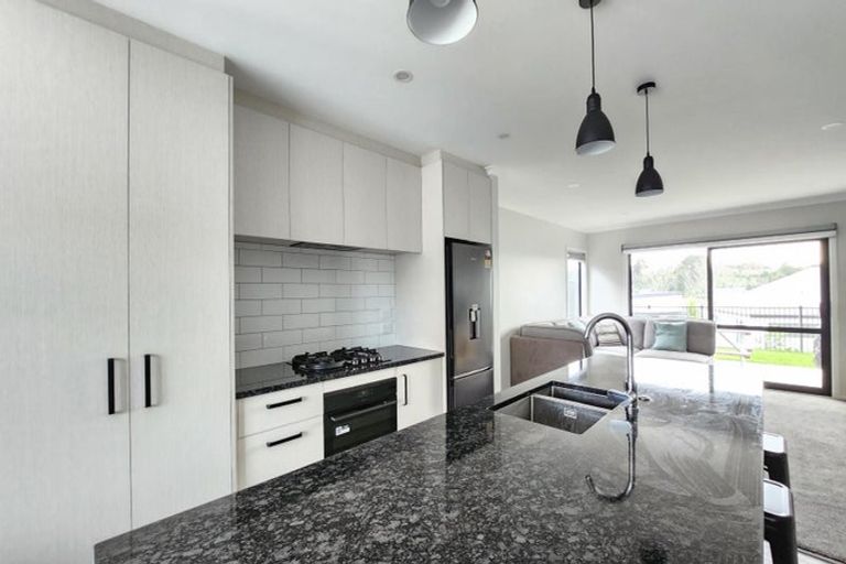 Photo of property in 24 Hokioi Drive, Kenepuru, Porirua, 5022