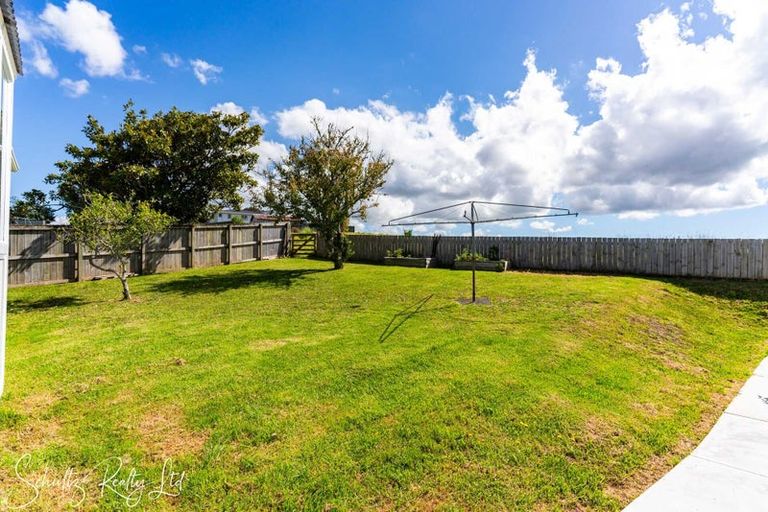 Photo of property in 20 Bickerstaffe Road, Maungaturoto, 0520