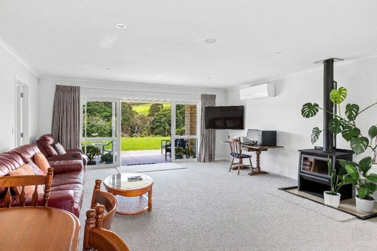 Photo of property in 429 Waitoki Road, Waitoki, Silverdale, 0994