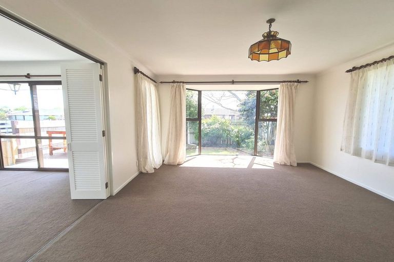 Photo of property in 43 Pencarrow Street, Highbury, Palmerston North, 4412