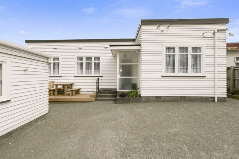 Photo of property in 64 Bledisloe Crescent, Wainuiomata, Lower Hutt, 5014