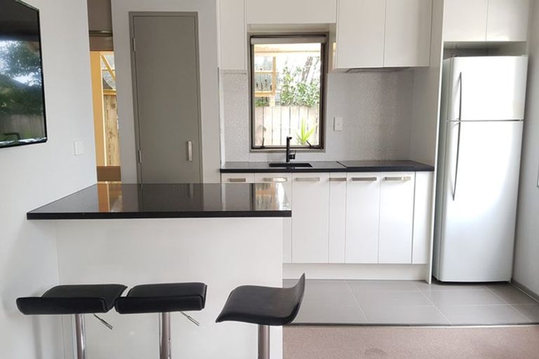 Photo of property in 14 Bruce Road, Glenfield, Auckland, 0629