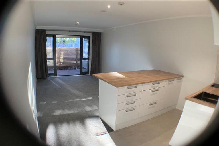 Photo of property in 27a/30 Westward Ho, Glen Eden, Auckland, 0602