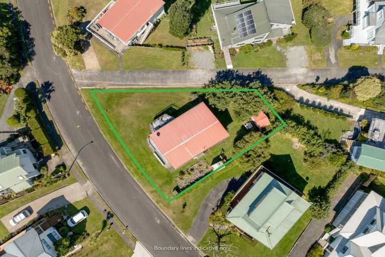 Photo of property in 123 Tuna Place, Onemana, Whangamata, 3691