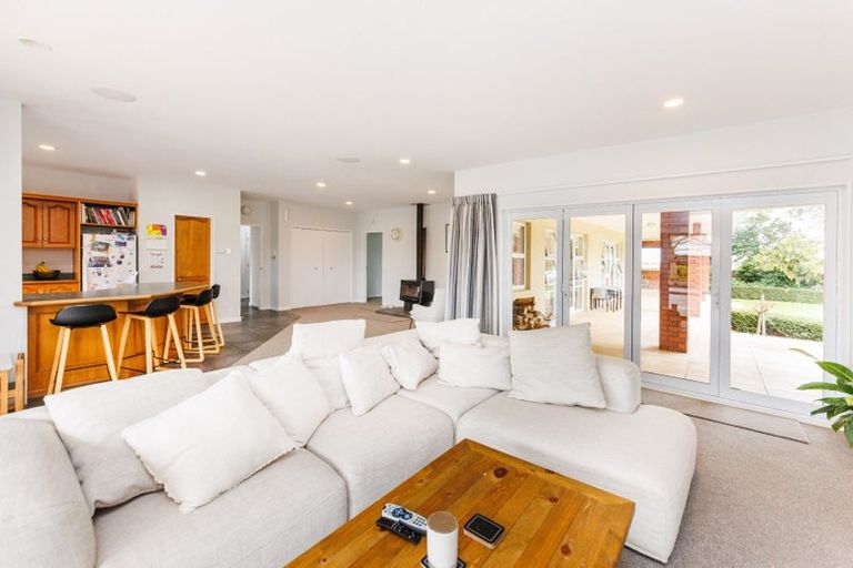 Photo of property in 56 Waughs Road, Aorangi, Feilding, 4775