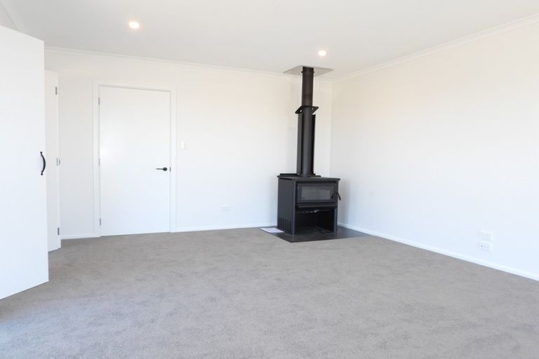 Photo of property in 17 Dove Place, Holmes Hill, Oamaru, 9401