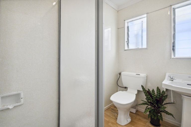 Photo of property in 15 Duppa Street, Berhampore, Wellington, 6023