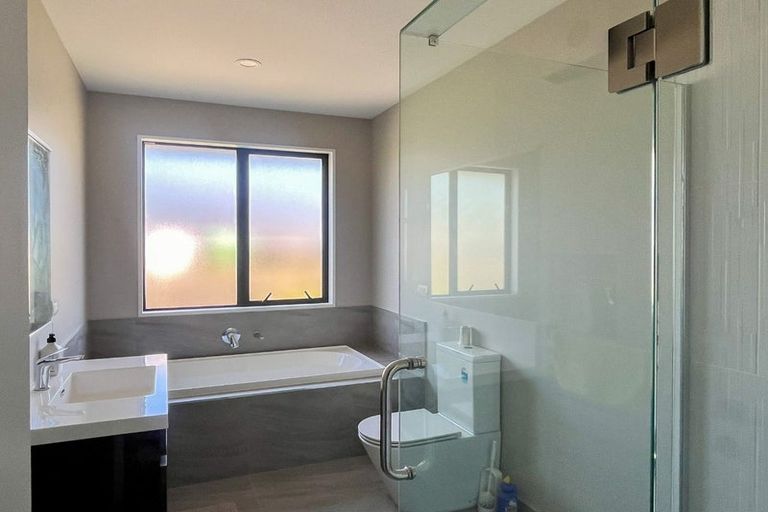 Photo of property in 16 Hillbourne Street, Halswell, Christchurch, 8025