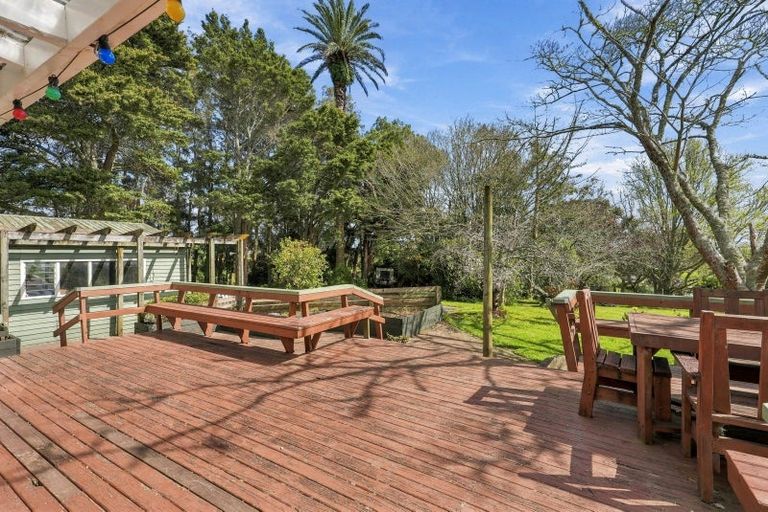Photo of property in 2059 State Highway 16, Helensville, 0875