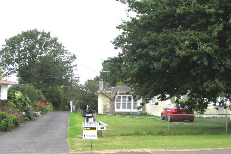 Photo of property in 2/77a Salisbury Road, Birkdale, Auckland, 0626