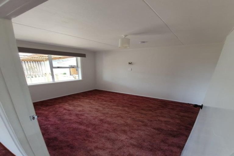 Photo of property in 24 Beach Road, Glenbrook, Waiuku, 2681