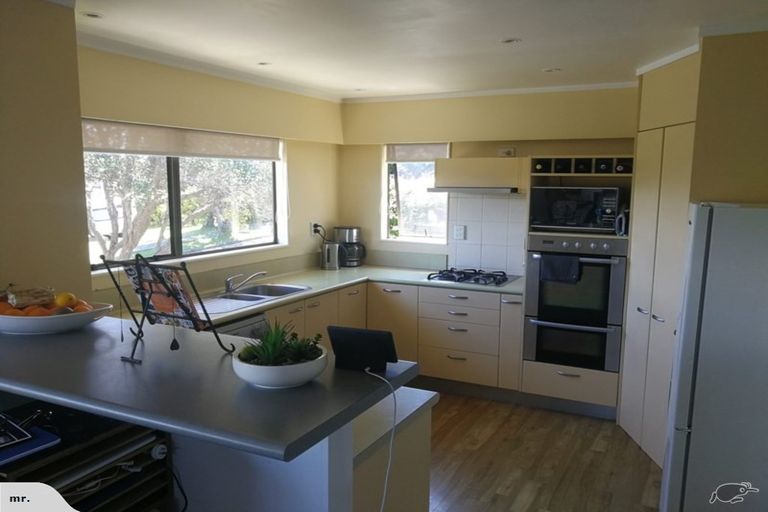 Photo of property in 14 Mercury Way, Whitby, Porirua, 5024