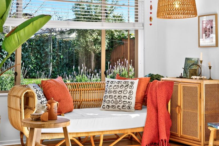 Photo of property in 3 Zefiro Drive, Massey, Auckland, 0614