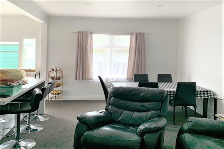 Photo of property in 152 Randwick Road, Moera, Lower Hutt, 5010