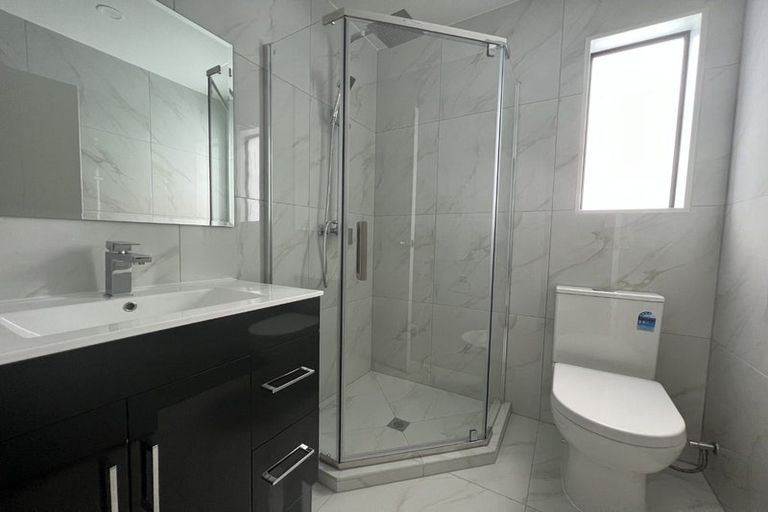 Photo of property in 1/43 Ranui Avenue, Ranui, Auckland, 0612