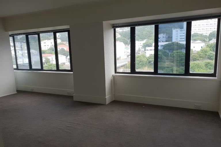 Photo of property in St Peters Apartments, 4d/192 Willis Street, Te Aro, Wellington, 6011