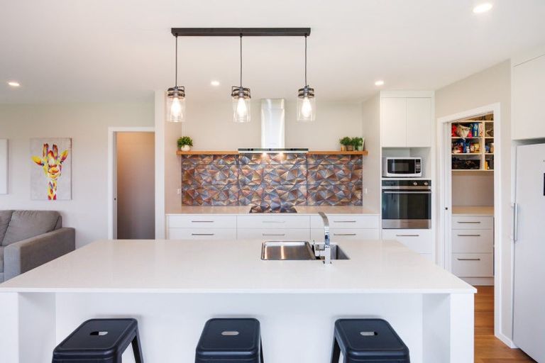 Photo of property in 180 Kingsdale Park Drive, Aokautere, Palmerston North, 4471